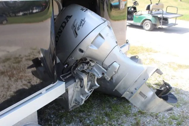 Slide: The Image of Harris Sunliner 220 1997 - 3