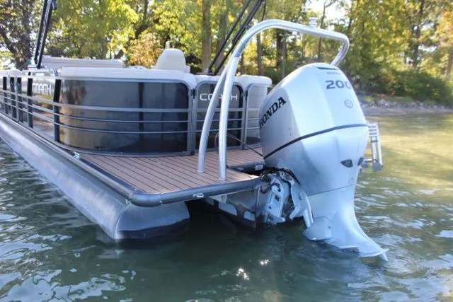 Slide: The Image of Coach Pontoons 250 RE Tripletoon 2017 - 5