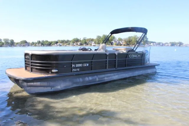 Slide: The Image of Coach Pontoons 250 RE Tripletoon 2017 - 7