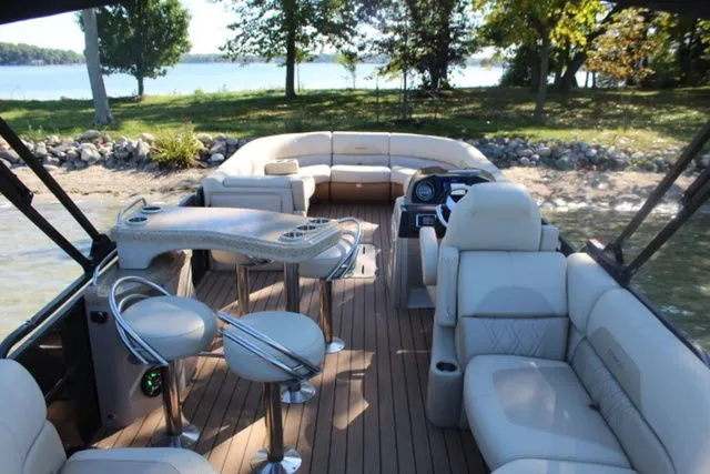 Slide: The Image of Coach Pontoons 250 RE Tripletoon 2017 - 9