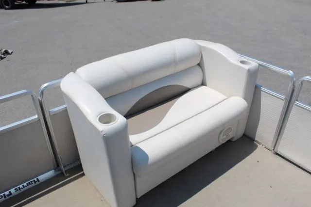 Slide: The Image of Harris Sunliner 220 2005 - 10