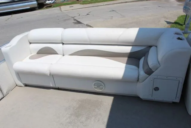 Slide: The Image of Harris Sunliner 220 2005 - 11