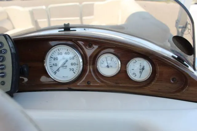 Slide: The Image of Harris Sunliner 220 2005 - 17