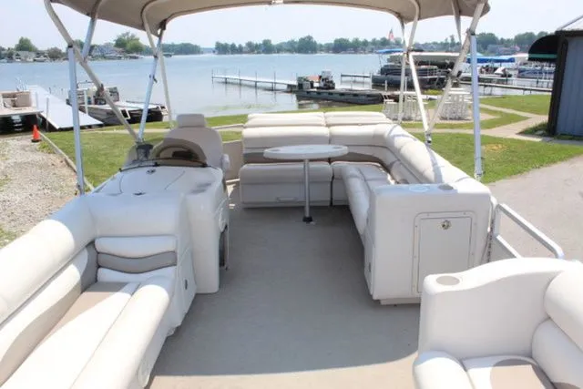 Slide: The Image of Harris Sunliner 220 2005 - 7