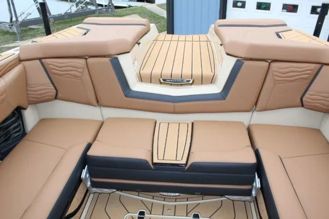 Slide: The Image of Nautique Super Air Nautique G23 2025 - 25