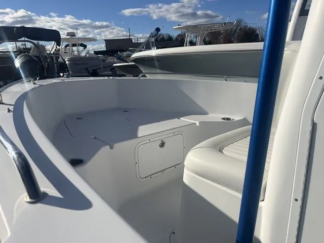 Slide: The Image of Sea Hunt Triton 202 2011 - 7