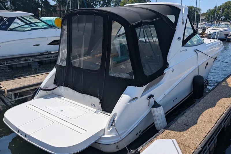 Slide: The Image of Sea Ray 310 SUNDANCER 2012 - 1