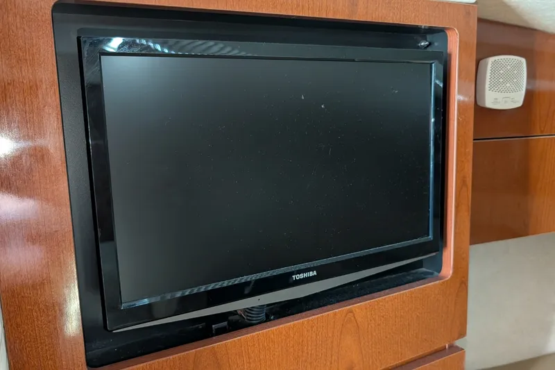 Slide: The Image of Sea Ray 310 SUNDANCER 2012 - 16