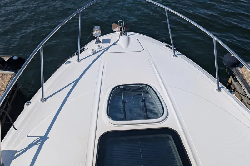 Slide: The Image of Sea Ray 310 SUNDANCER 2012 - 3