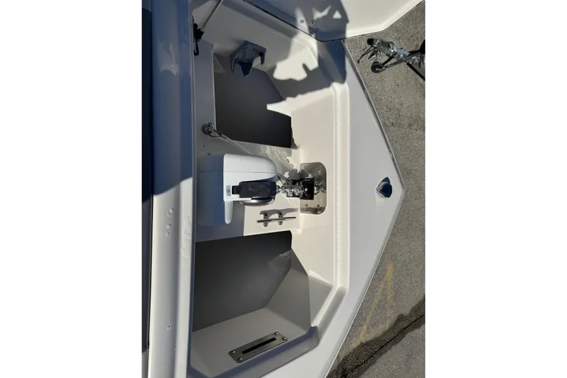 Slide: The Image of Helm console of Sailfish 272 SE CC boat, year 2026. - 19