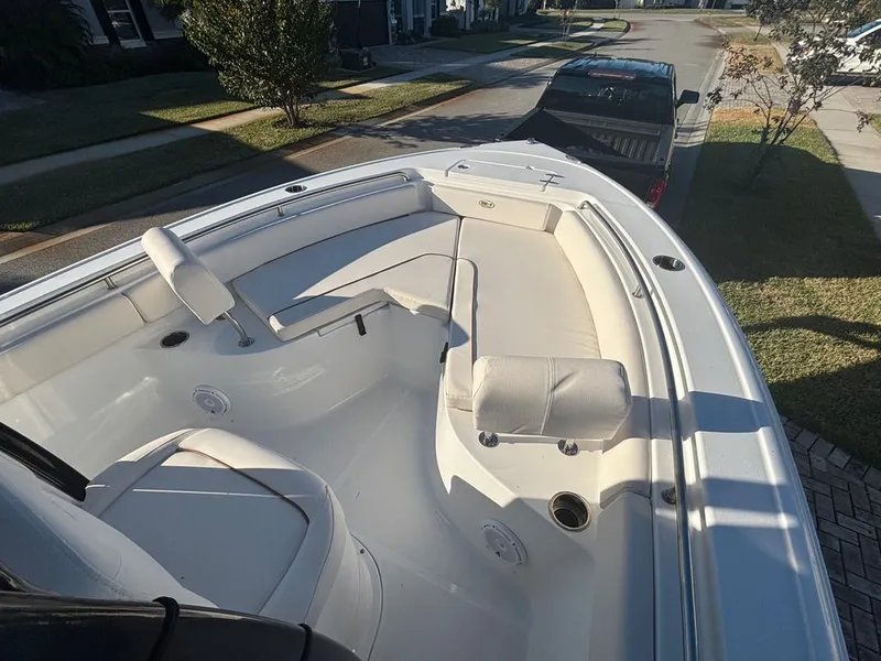 Slide: The Image of Sea Hunt Ultra 229 CC 2022 - 11