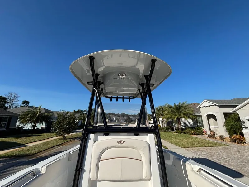 Slide: The Image of Sea Hunt Ultra 229 CC 2022 - 25