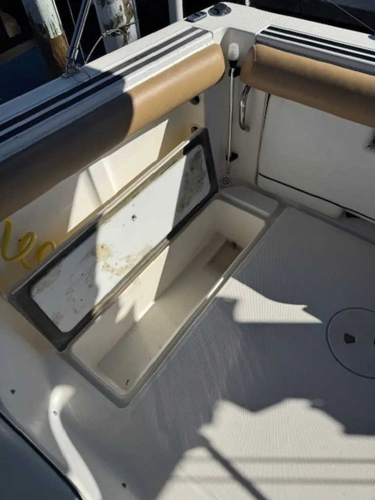 Slide: The Image of Wellcraft COASTAL 2003 - 11