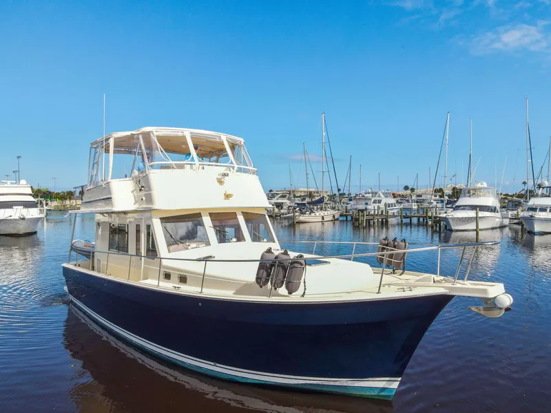 Slide: The Image of Mainship 43 Sedan Trawler 2007 - 1