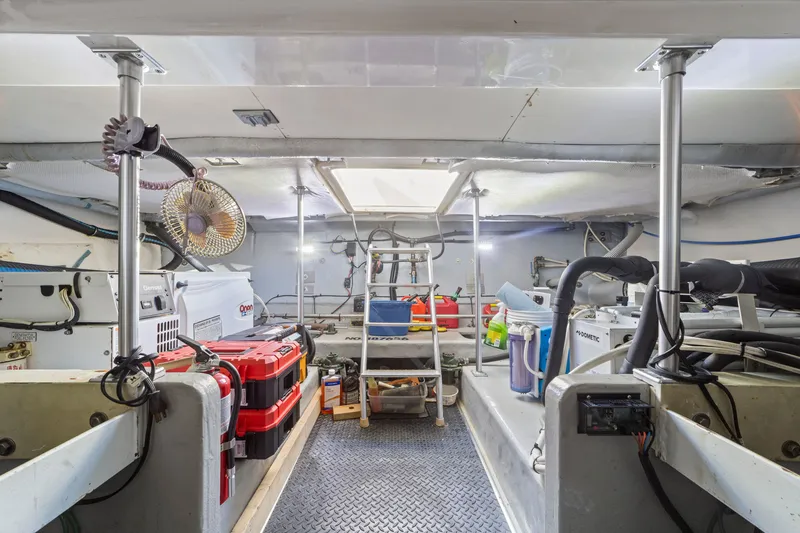 Slide: The Image of Mainship 43 Sedan Trawler 2007 - 10