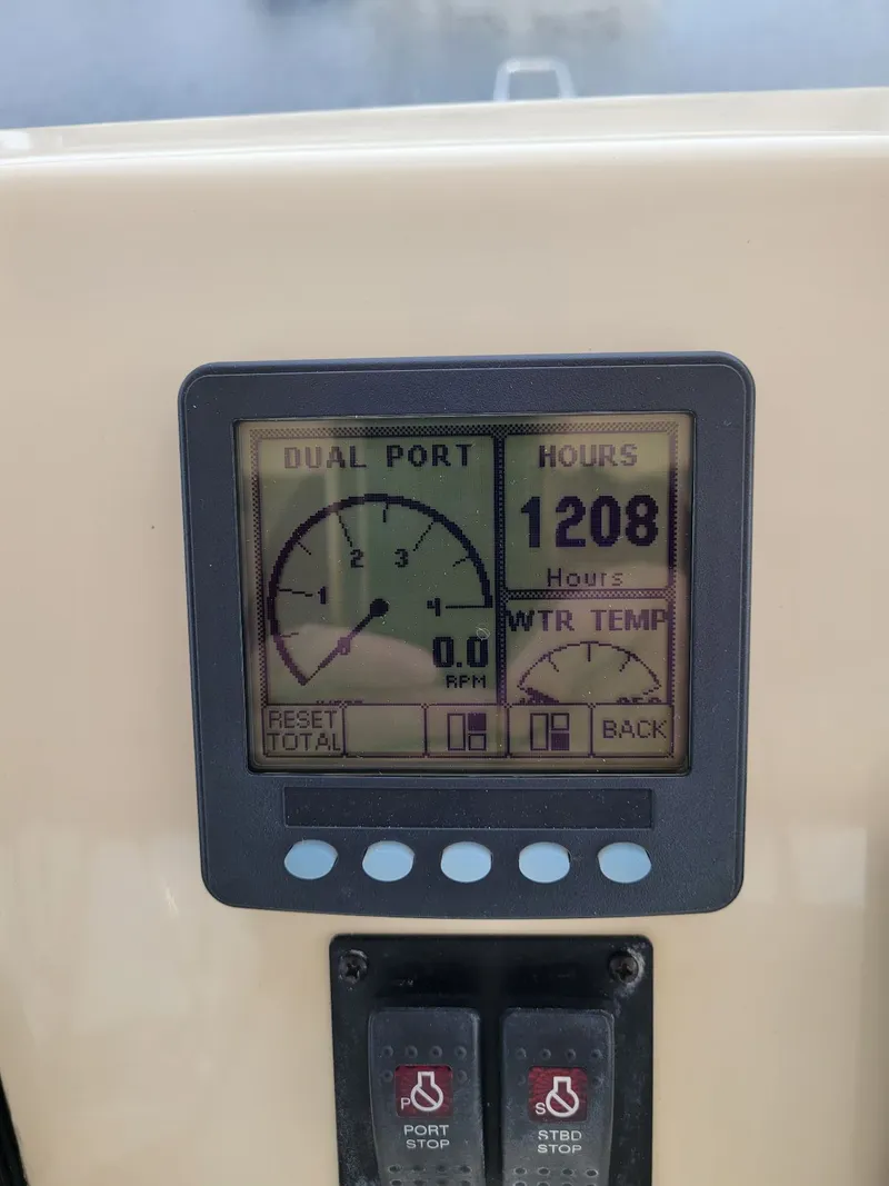 Slide: The Image of Mainship 43 Sedan Trawler 2007 - 11