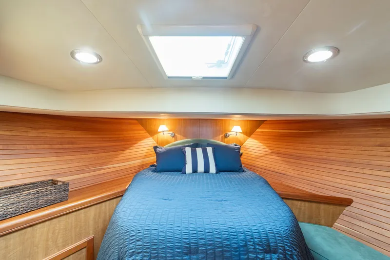 Slide: The Image of Mainship 43 Sedan Trawler 2007 - 19