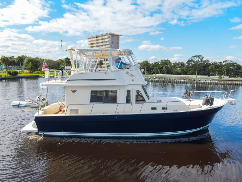 Slide: The Image of Mainship 43 Sedan Trawler 2007 - 2