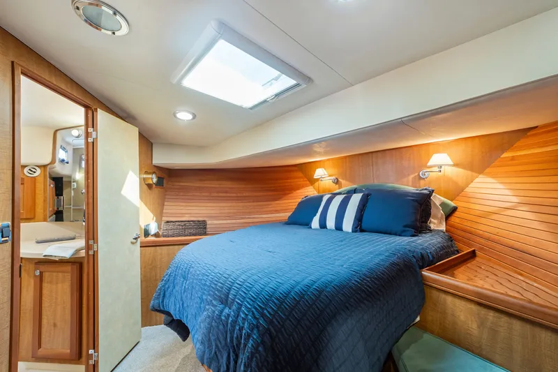 Slide: The Image of Mainship 43 Sedan Trawler 2007 - 22