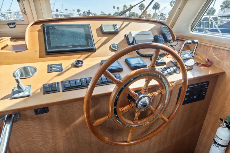 Slide: The Image of Mainship 43 Sedan Trawler 2007 - 30