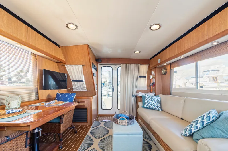 Slide: The Image of Mainship 43 Sedan Trawler 2007 - 34