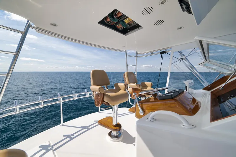 Slide: The Image of Luxury Weaver 60 Convertible yacht helm with ocean view, 2002 model. - 26