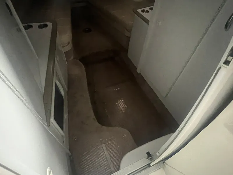 Slide: The Image of 1998 Formula 330 Sun Sport 17 - 17