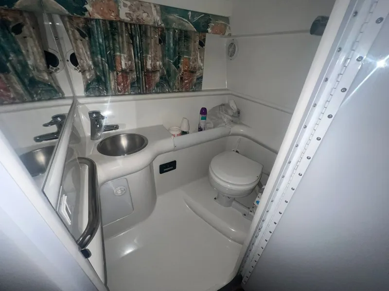 Slide: The Image of 1998 Formula 330 Sun Sport 22 - 22