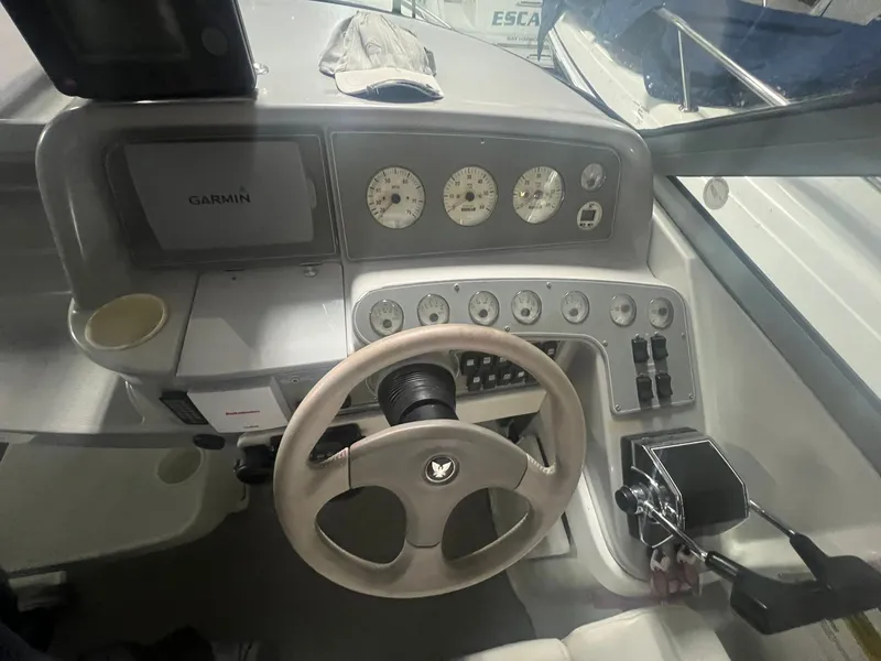 Slide: The Image of 1998 Formula 330 Sun Sport 26 - 26