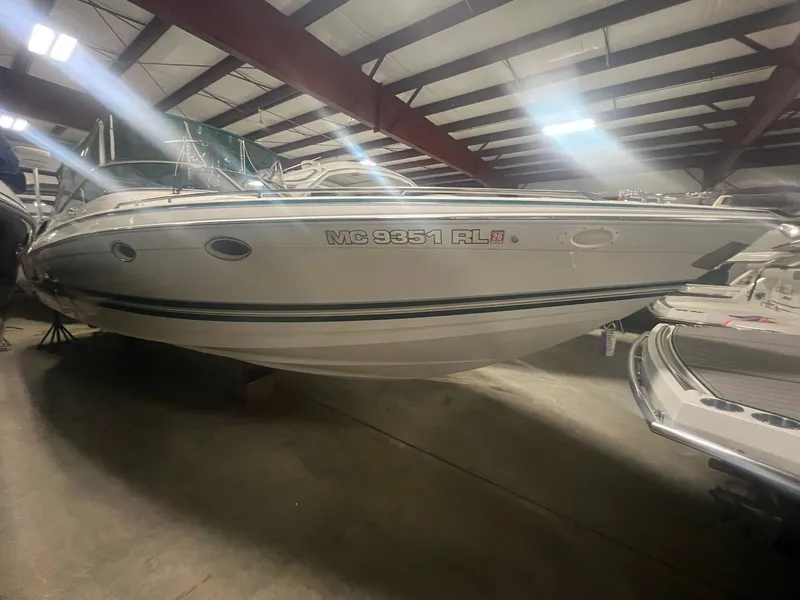 Slide: The Image of 1998 Formula 330 Sun Sport 7 - 7