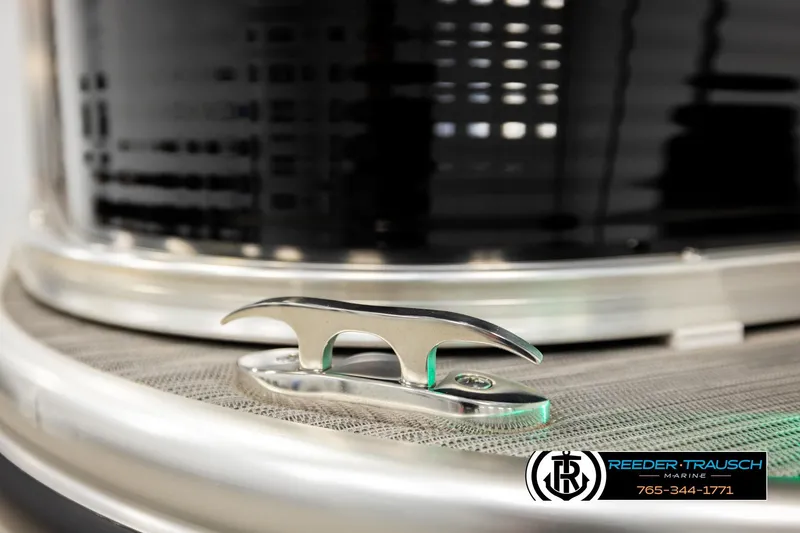 Slide: The Image of 2024 Lowe Ultra 162 Fish & Cruise boat cleat detail, Reeder-Trausch Marine logo visible. - 55