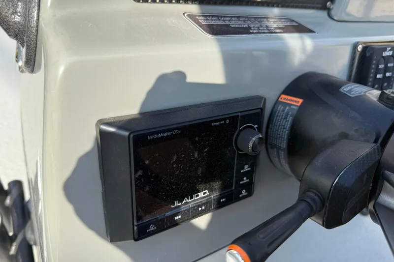 Slide: The Image of 2018 SCB Stingray dashboard featuring JL Audio MediaMaster control panel. - 17