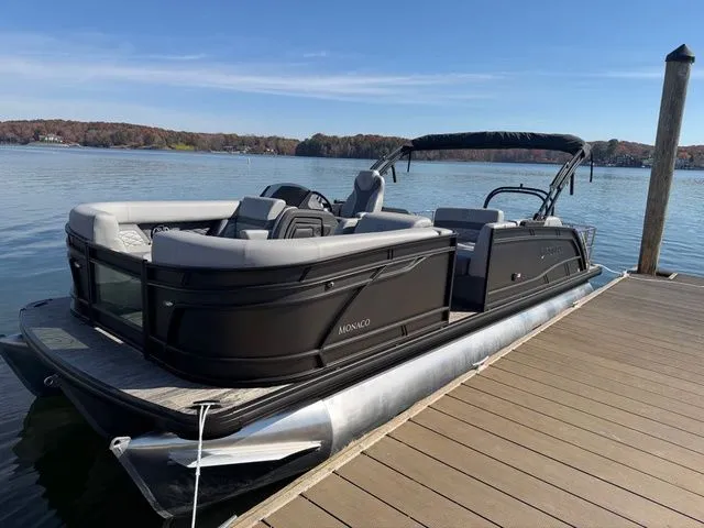 The Image of Godfrey Monaco 235 SFL Tritoon - Yamaha 300 2026 - 1