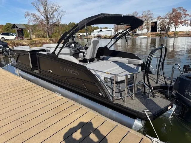 Slide: The Image of Godfrey Monaco 235 SFL Tritoon - Yamaha 300 2026 - 2