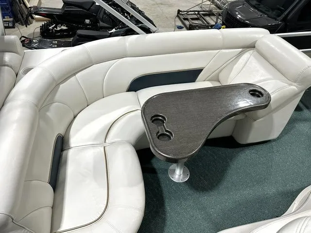 Slide: The Image of Premier 235 Grand Majestic 2005 - 12