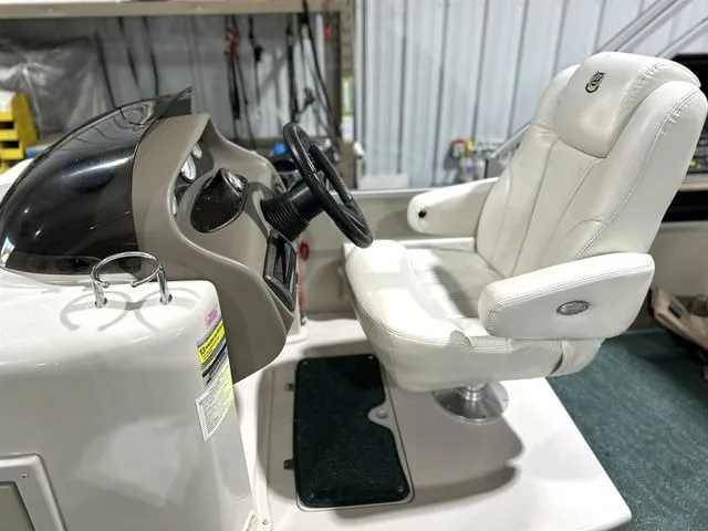 Slide: The Image of Premier 235 Grand Majestic 2005 - 16