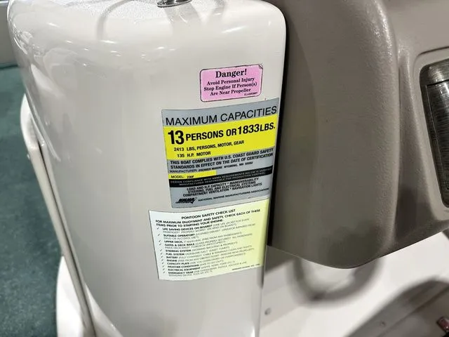 Slide: The Image of Premier 235 Grand Majestic 2005 - 17