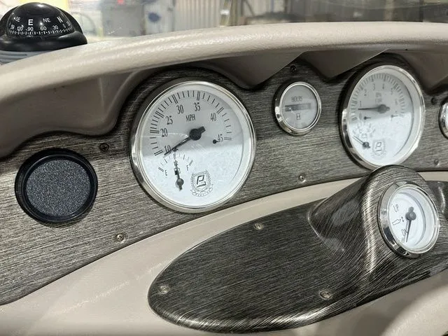 Slide: The Image of Premier 235 Grand Majestic 2005 - 20