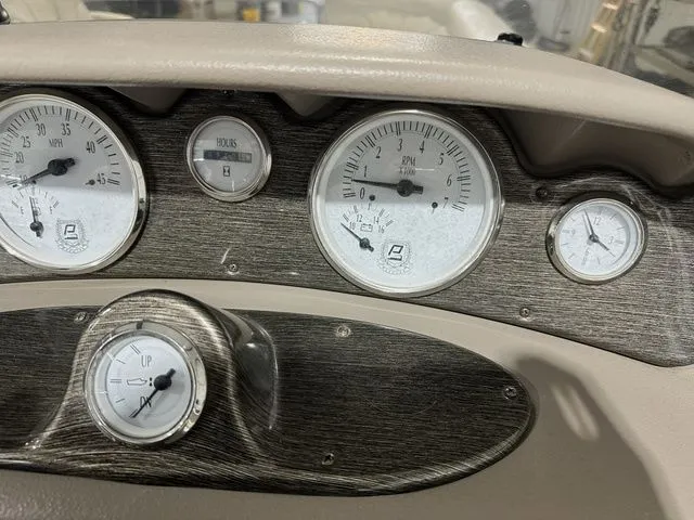 Slide: The Image of Premier 235 Grand Majestic 2005 - 21