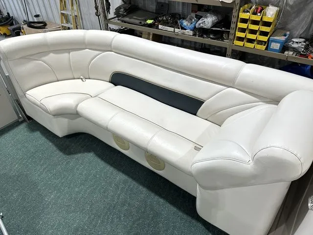 Slide: The Image of Premier 235 Grand Majestic 2005 - 27