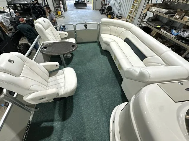 Slide: The Image of Premier 235 Grand Majestic 2005 - 33