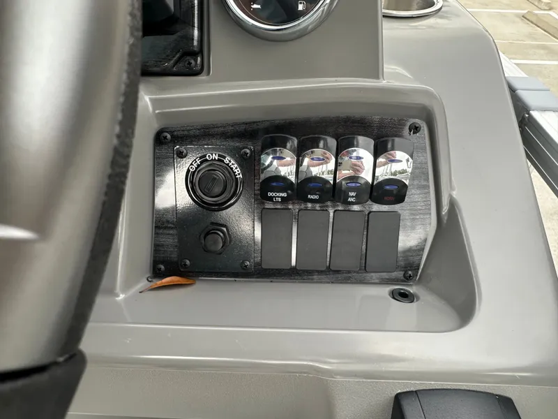 Slide: The Image of Avalon VNT VRB21 2026 - 22