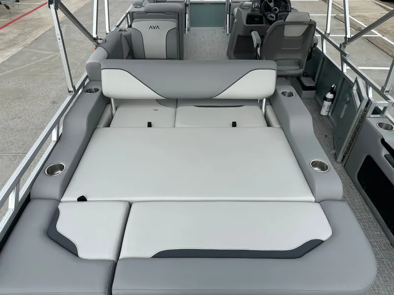 Slide: The Image of Avalon VNT VRB21 2026 - 34