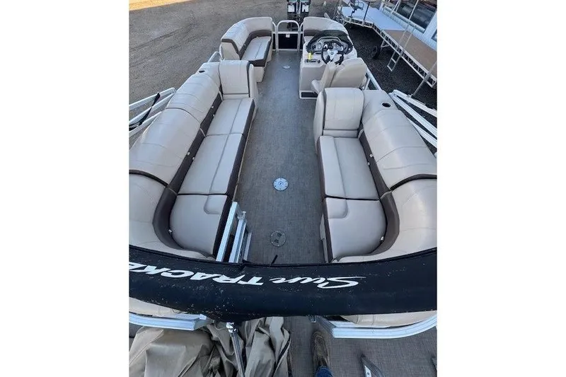 Slide: The Image of 2018 Sun Tracker Party Barge 22 XP3 with spacious seating and modern helm. - 7