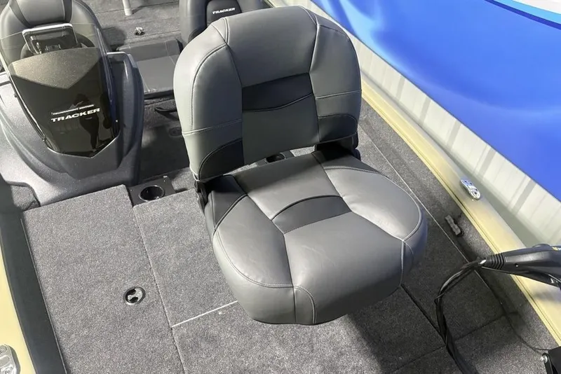 Slide: The Image of Steering console of 2026 Tracker Pro Team 175 boat with navigation system. - 16