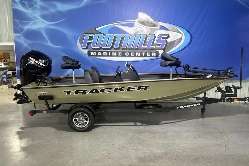 The Image of 2026 Tracker Pro Team 175 boat displayed at Foothills Marine Center. - 2