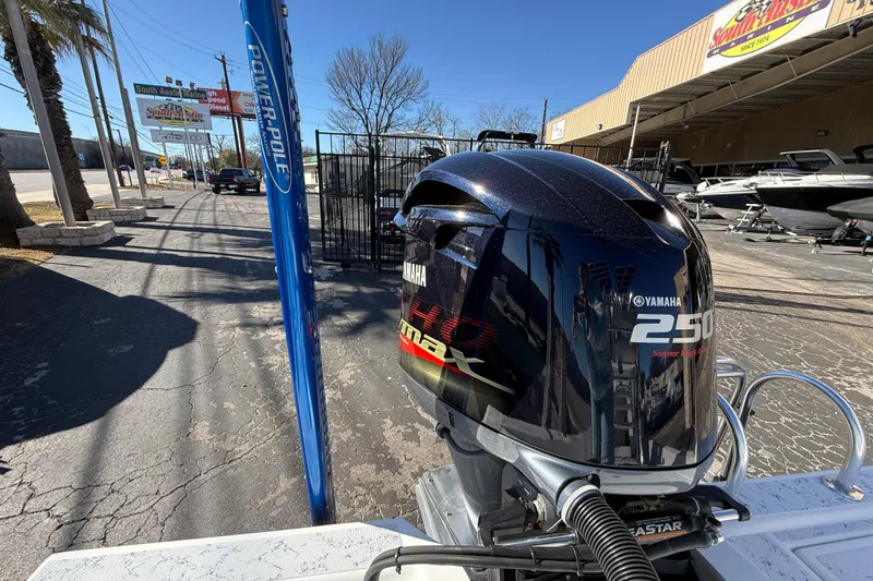 Slide: The Image of 2018 Shallow Sport 24 Modified V with Yamaha 250 engine at South Austin Marine. - 22