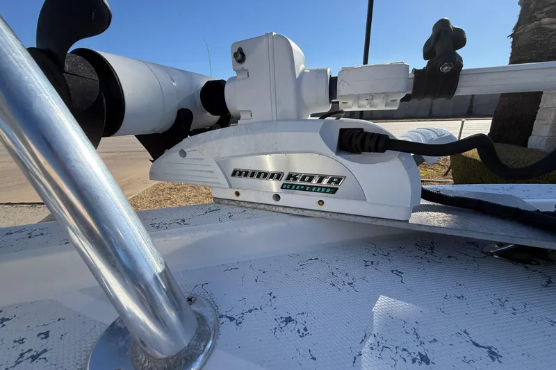 Slide: The Image of Minn Kota Riptide motor on 2018 Shallow Sport 24 Modified V boat. - 52