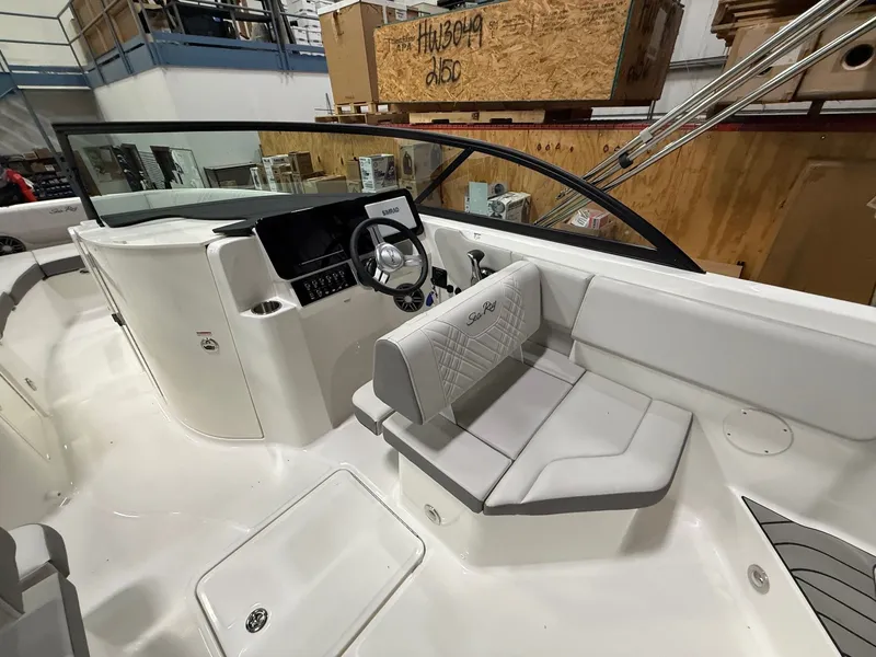 Slide: The Image of Sea Ray SDX 230 Outboard 2026 - 10