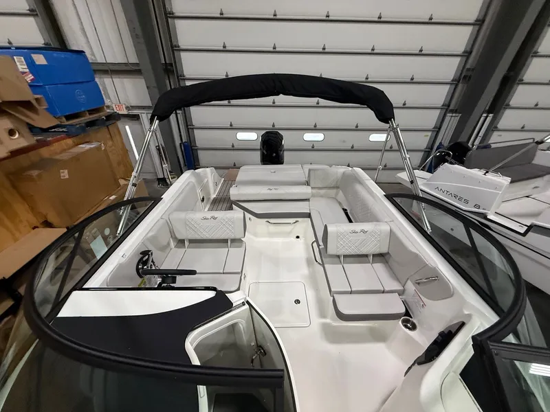 Slide: The Image of Sea Ray SDX 230 Outboard 2026 - 19